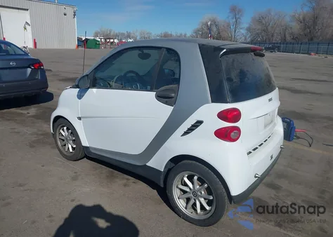 2008 Smart Fortwo Passion/Pure из США, поврежденный, VIN WMEEJ31X68K181848